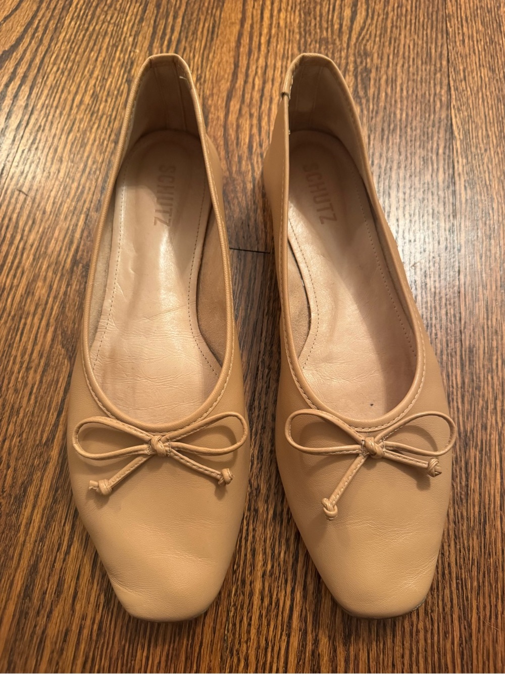 SCHUTZ Nude/Tan Leather Ballet Flats with Bow Detail